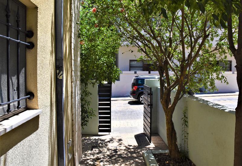 Rothschild Residence By Zvieli Tel Aviv Esterno foto